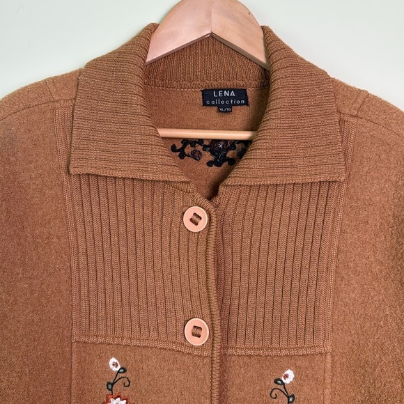 Vintage Wool Cardigan Sweater Grandma Coastal Embroidered Flowers - Picture 3 of 17